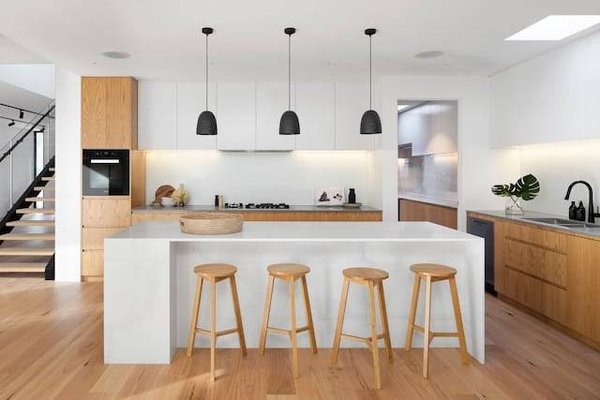 Quels sont les avantages et les inconvénients du home staging sur l'île de Ré ?